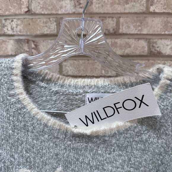 Wildfox Gray Women's Sweater NWT Very Oversized - Picture 5 of 7